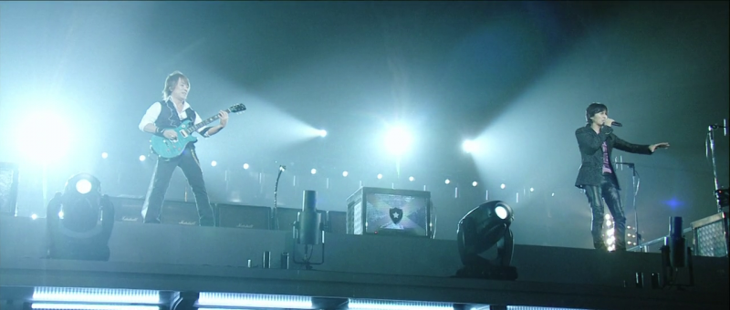 File:BLOWIN' B'z LIVE-GYM 2011 -C'mon-.png